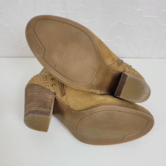 Guess Womens Boots Size 7.5 Tan Side Zip Almond Toe Studded Chucky Ankle Heel - Picture 9 of 12